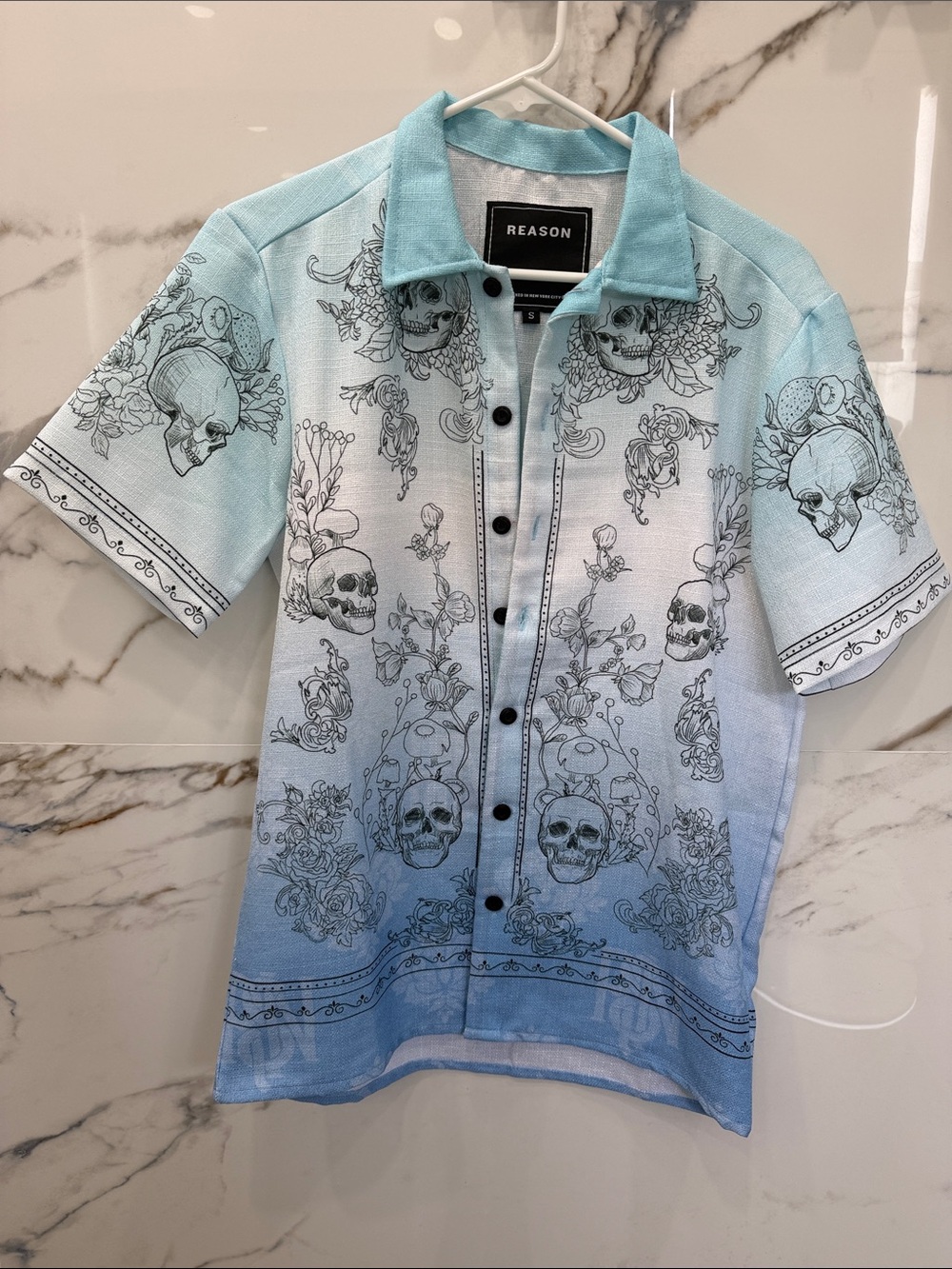 Reason Men’s Light Blue to Sky Blue Skull Print Button-Down Shirt